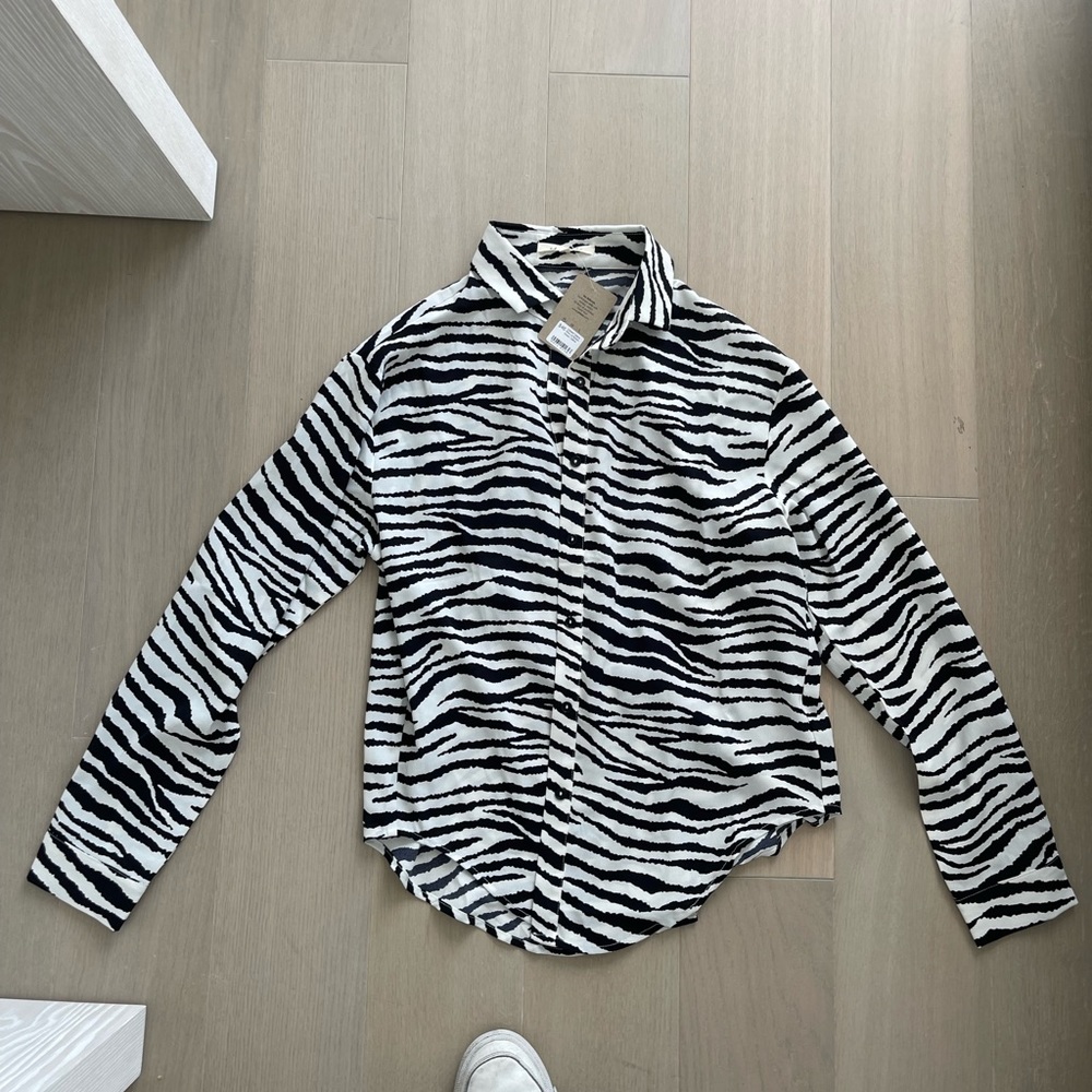 Zebra button down